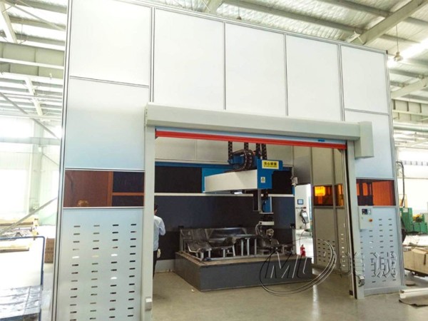 用鋁型材定做的設(shè)備防護罩有哪些優(yōu)勢？